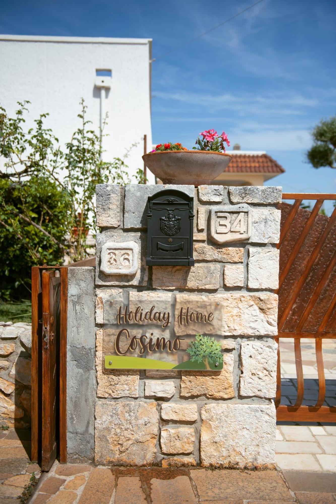 Holiday Home Cosimo โลโกโรตอนโด ภายนอก รูปภาพ